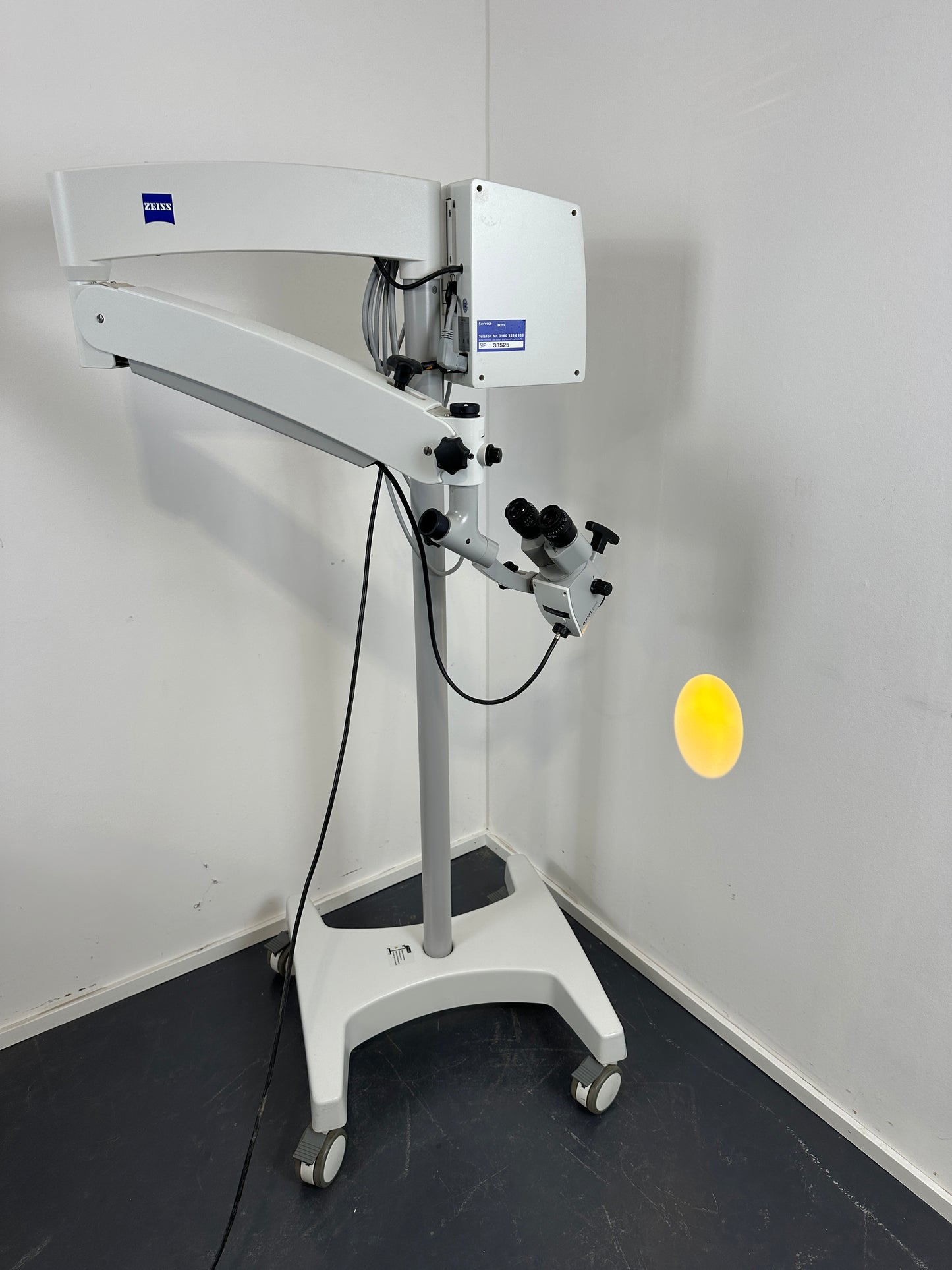 Zeiss OPMI Pico surgical microscope