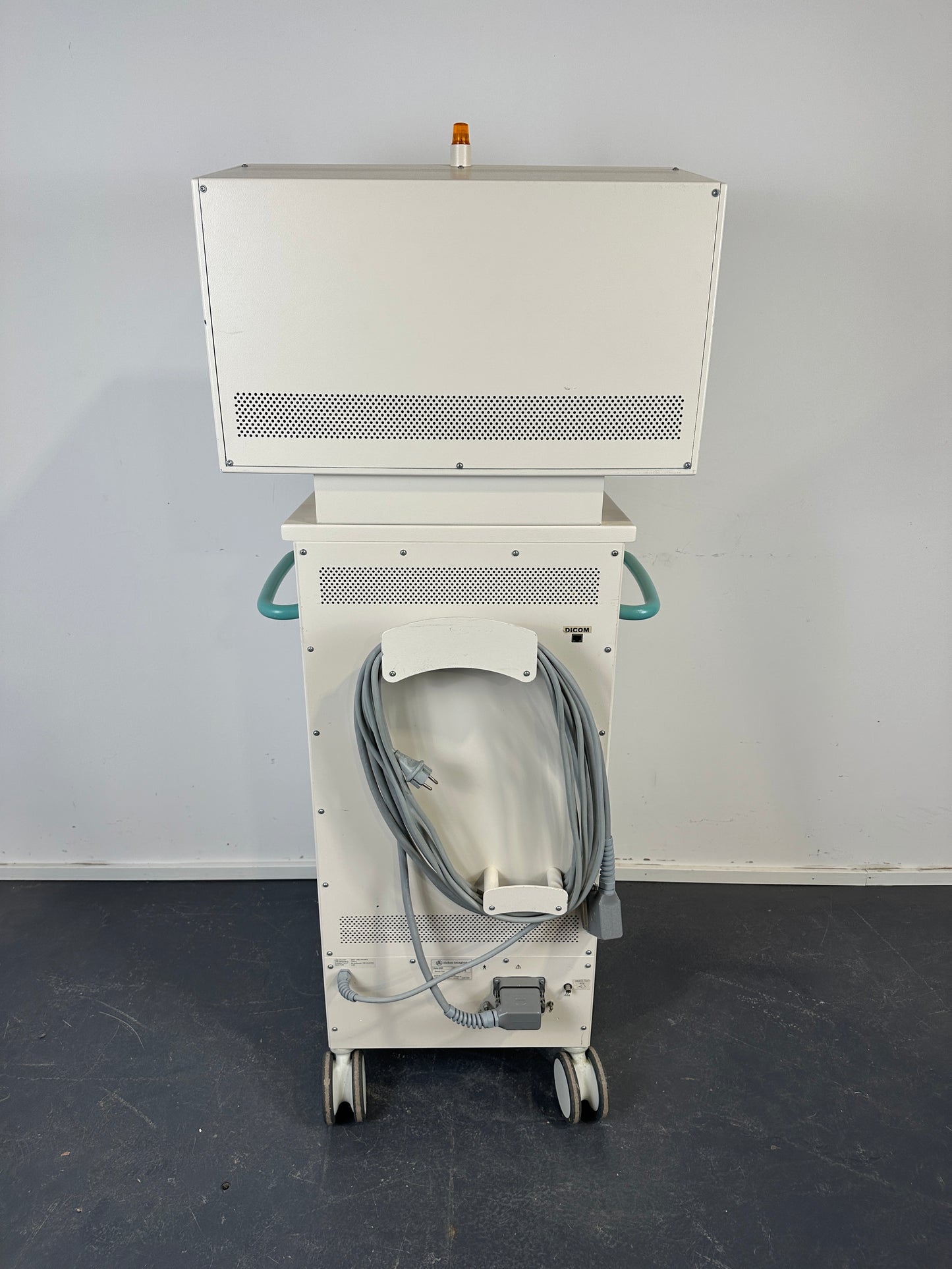 Ziehm Imaging Ziehm 8000 mobiler C-Bogen – Röntgenanlage mit Doppelmonitor – Bj. 2005