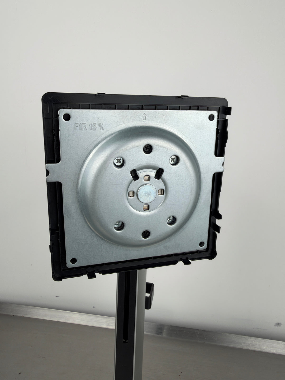 HP Series 5 Pro 524pf Monitor Standfuß / Stand – N84966-002 / N86696-002 – 23,8