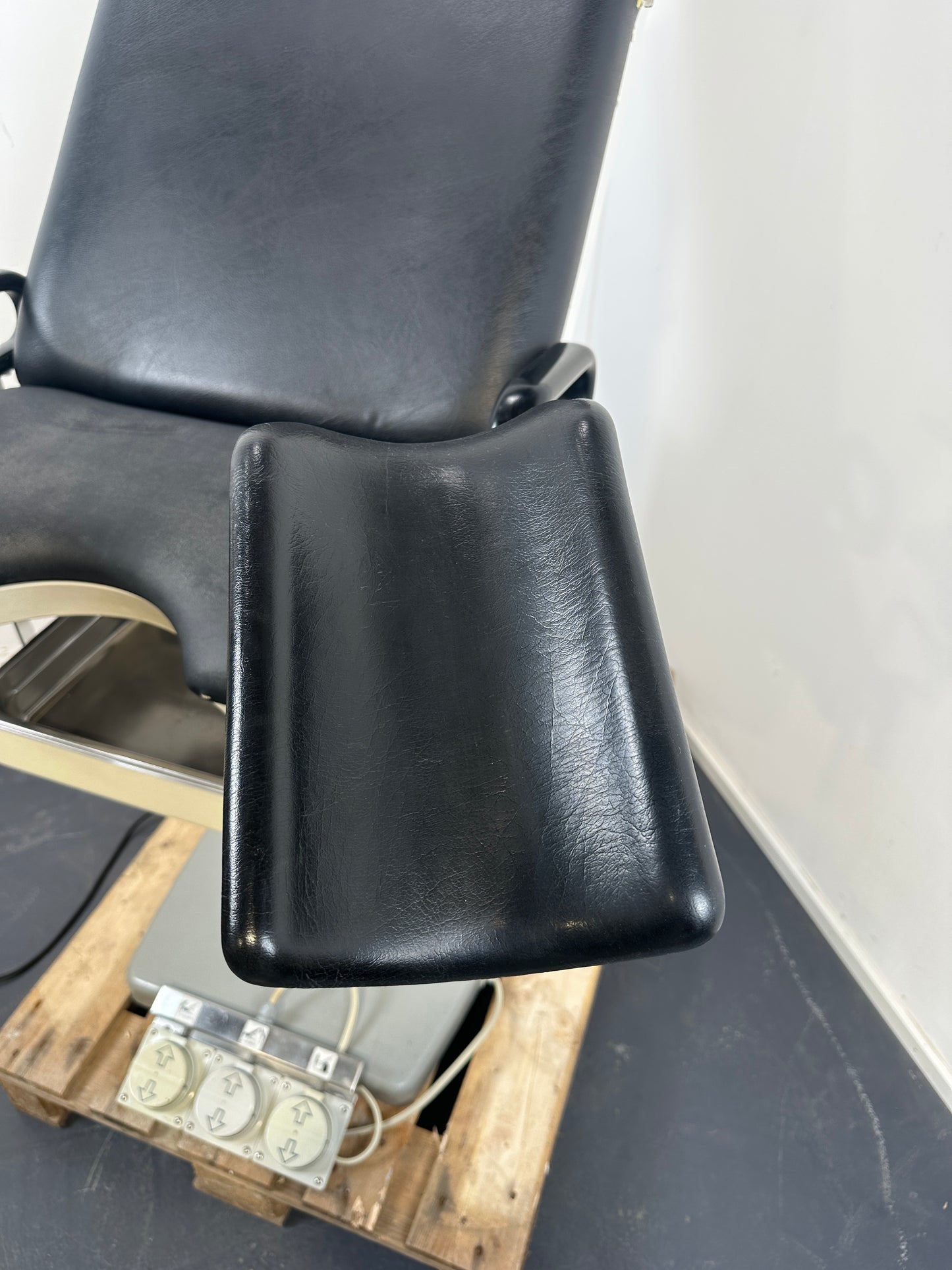 Gynäkologischer Untersuchungsstuhl Schmitz Medi-Matic Serie 115