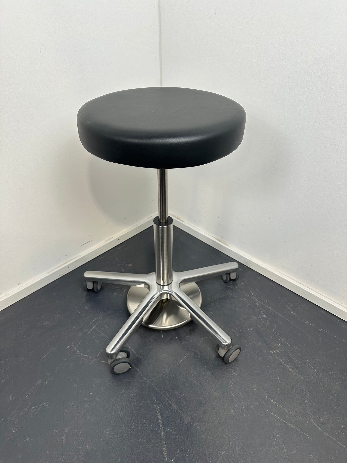 Brumaba OP-Hocker Höhenverstellbar