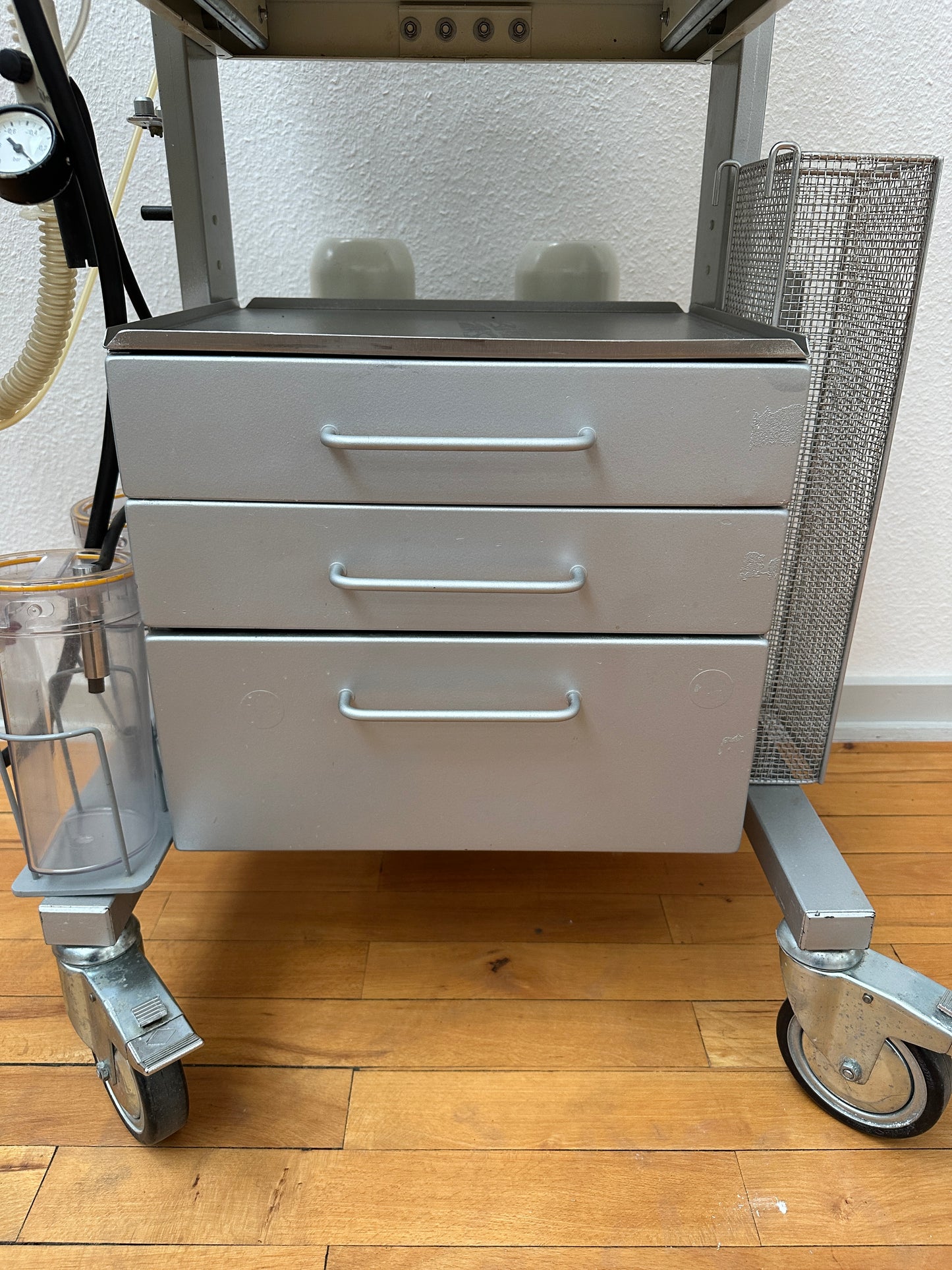 Dräger Sulla 800 V anesthesia ventilator