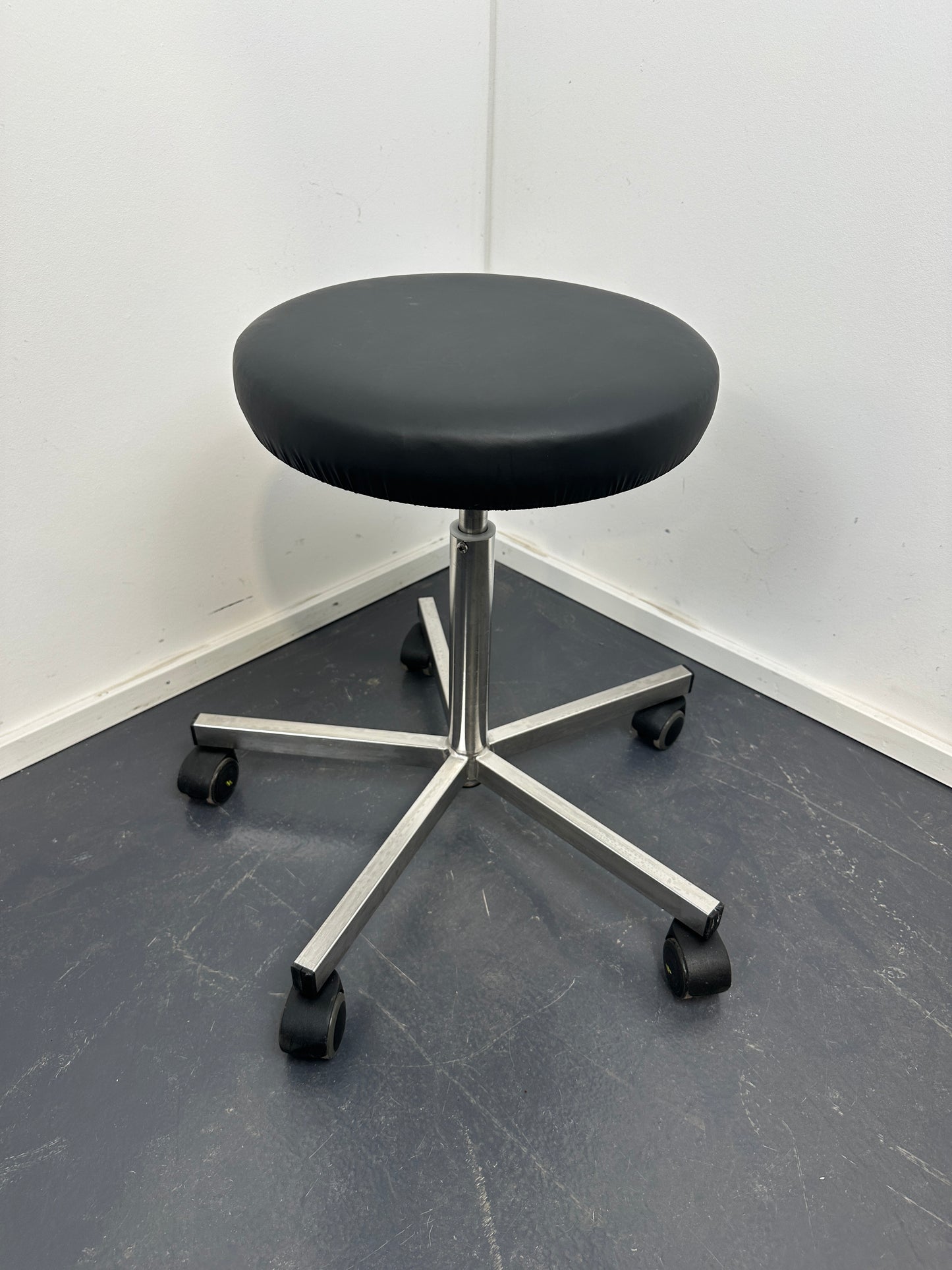 OP-Hocker Höhenverstellbar