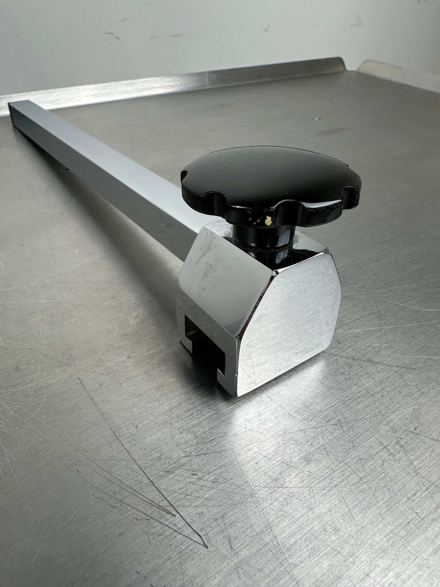 OP-Tisch Normschienen Ausleger 30cm