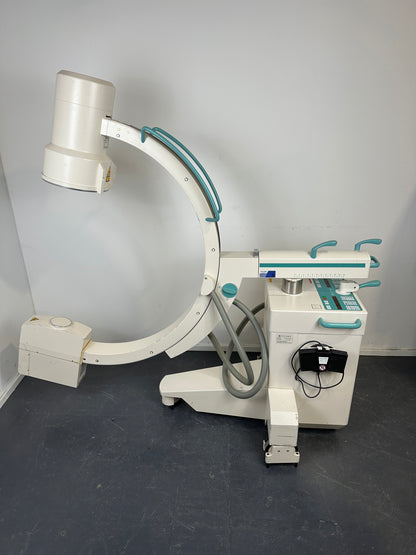 Ziehm Imaging Ziehm 8000 mobiler C-Bogen – Röntgenanlage mit Doppelmonitor – Bj. 2005