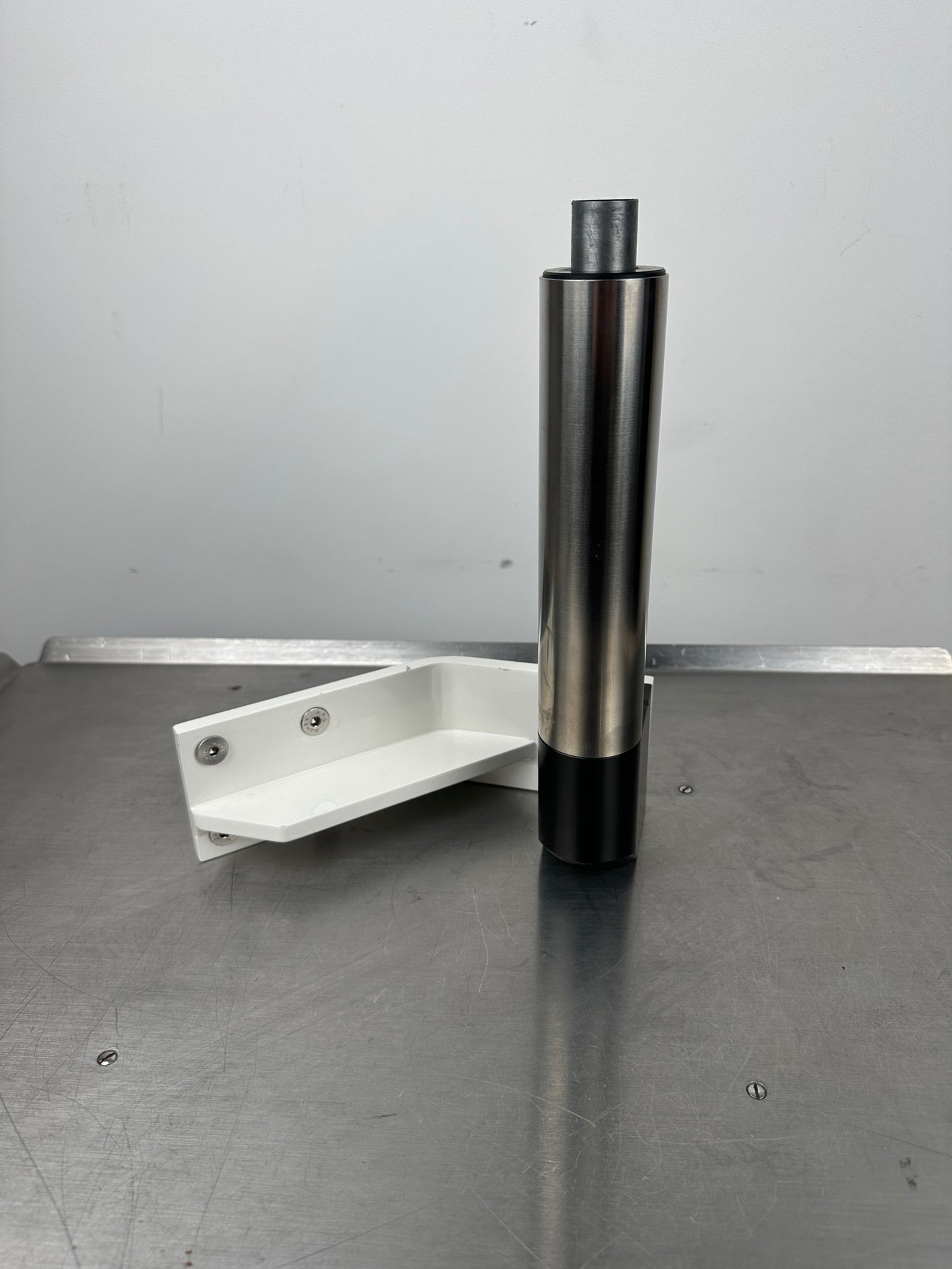 Kolposkophalterung / Geräteaufnahme für Gynäkologiestuhl Edelstahl 20cm