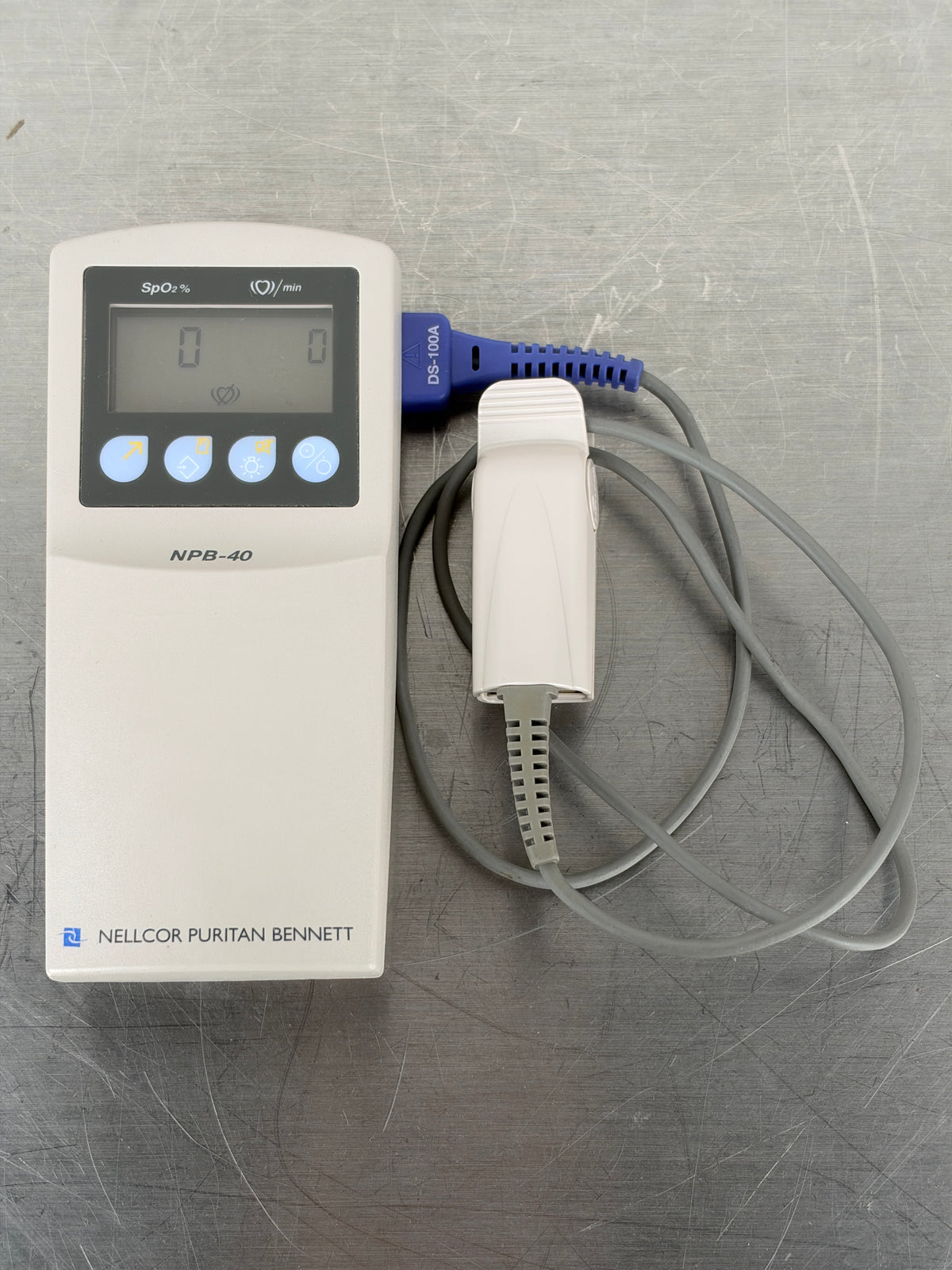 Nellcor Puritan Bennett NPB-40 – Handpulsoximeter inkl. DS-100A Fingersensor