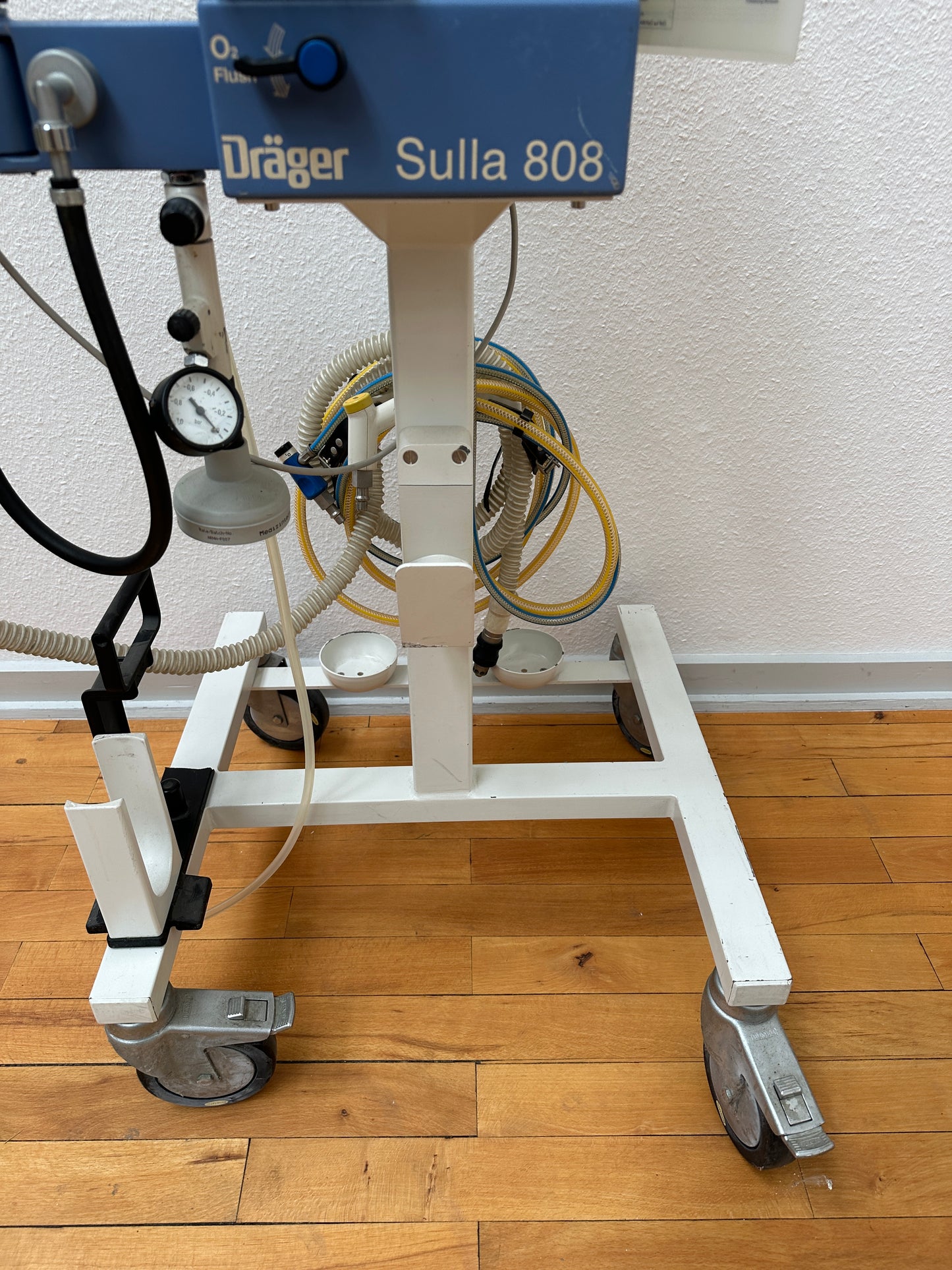 Dräger Sulla 808 (blue) anesthesia machine