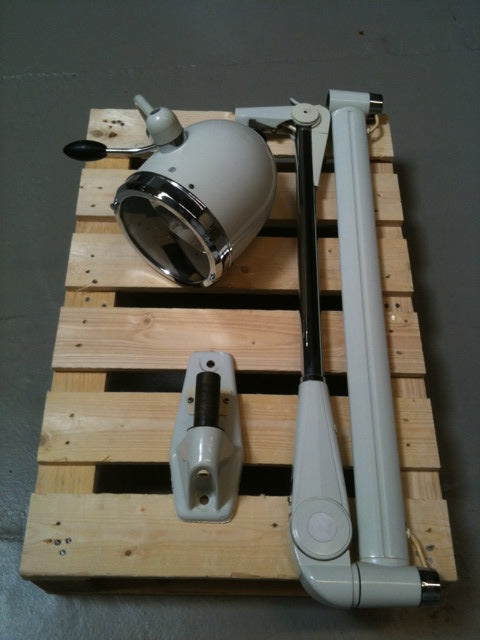 Hanaulux 3070 OP-Lampe (Wandmontage)