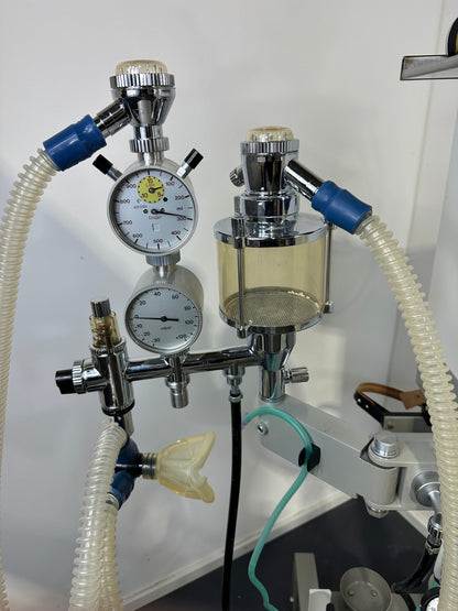 Dräger Sulla 808 grau Narkosegerät auf Fahrwagen