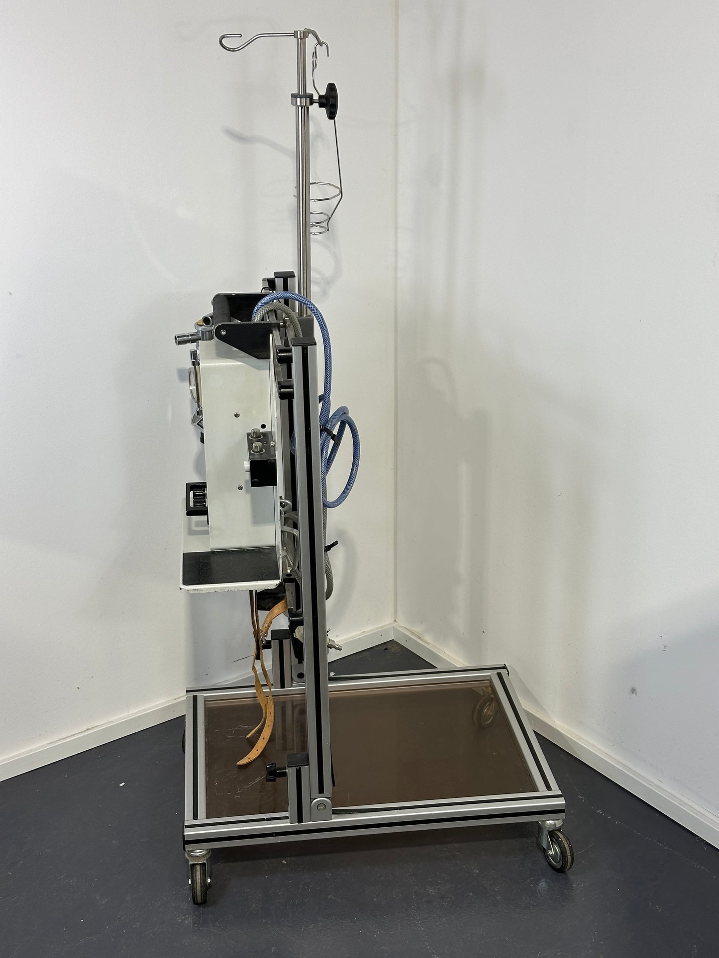 Heyer Narkosegerät inkl. Kreisteil und Fahrwagen