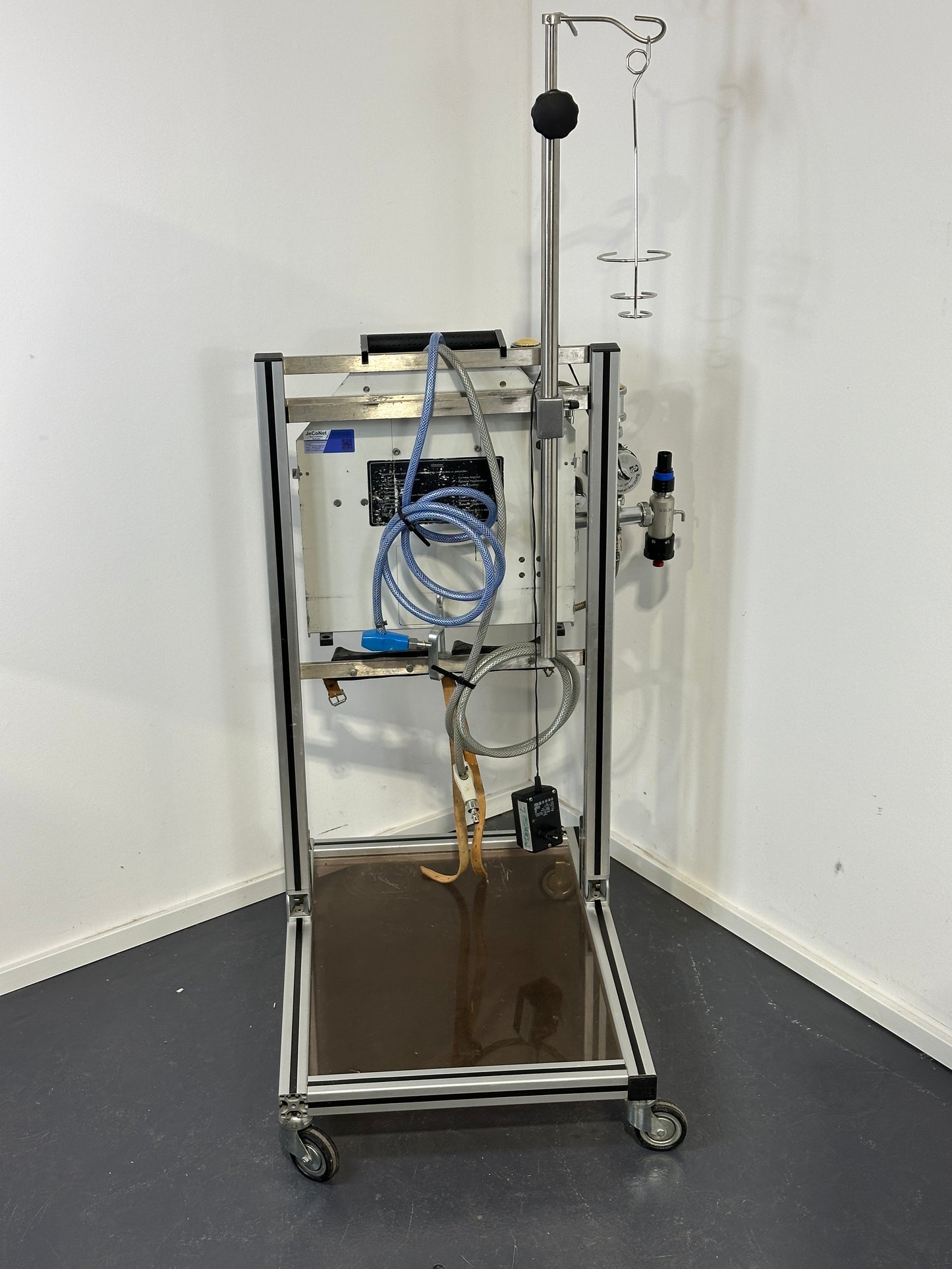 Heyer Narkosegerät inkl. Kreisteil und Fahrwagen