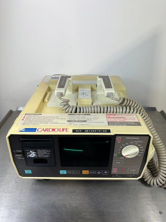 Nihon Khoden Cardiolife Tec-7100G Defibrillator