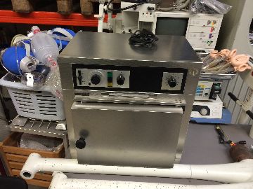Memmert U10 warming cabinet/hot air sterilizer