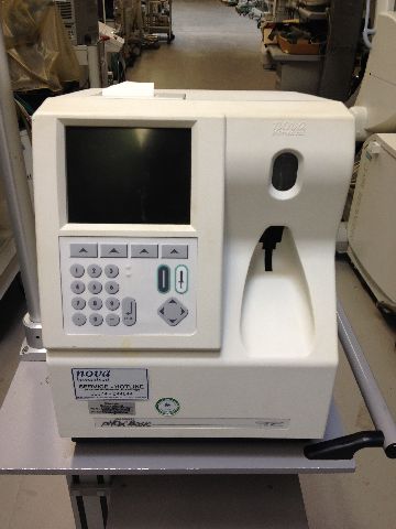 Nova Biomedical pHOx Basic Analyzer (Blood Gas)