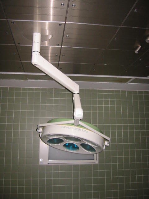 Heraeus Melbourne OP-Lampe (Deckenmontage)