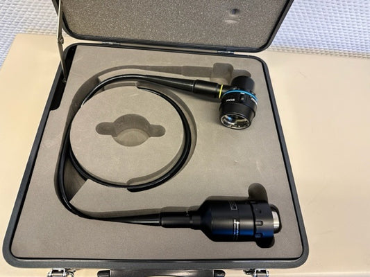 Olympus OVC-100 Adapter Faser auf Videogeräte, Kabel geknickt