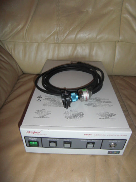 Stryker 597 T Endoskopieaufsatzkamera mit Kabel und Kamerakopf