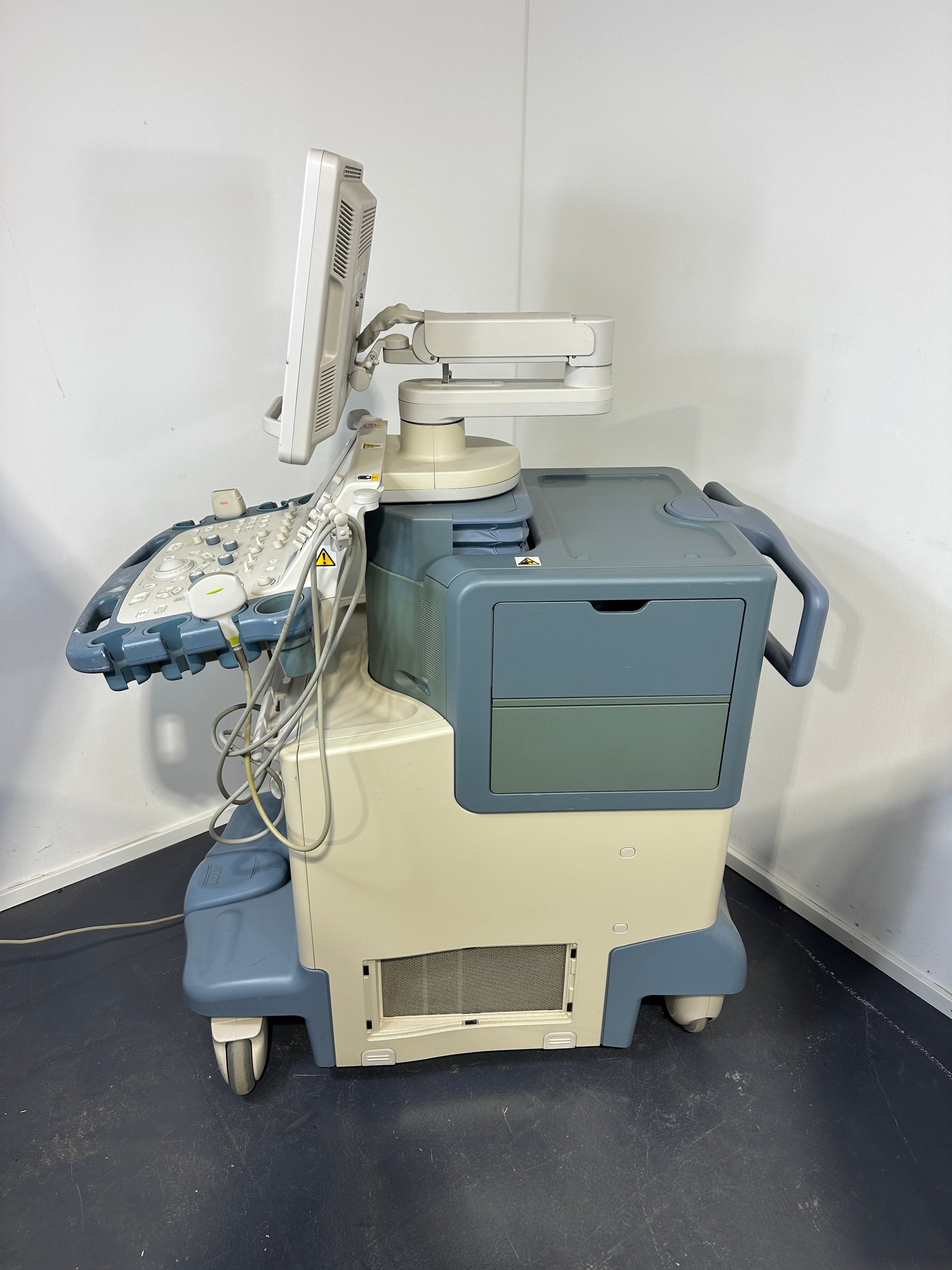 Toshiba Aplio XG Ultraschallfarbdoppler 2005